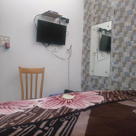 Galaxy Hotel & Restaurant Lansdowne Luaran gambar